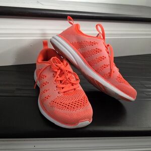 APL Techloom Pro Coral Sneakers